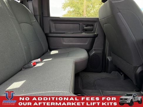 Used 2024 RAM 3500 Tradesman w/ Chrome Appearance Group AWD/4WD image 29