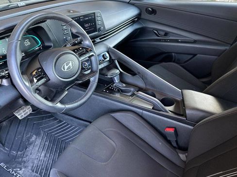 Used 2025 Hyundai Elantra Sport w/ Cargo Package image 10