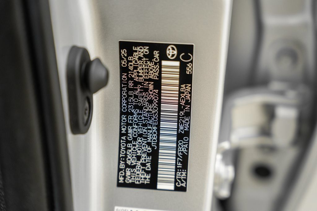 Used 2025 Toyota Corolla LE w/ LE Premium Package FWD image 35