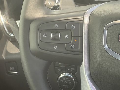 Used 2025 GMC Sierra 1500 SLT w/ SLT Premium Plus Package image 18