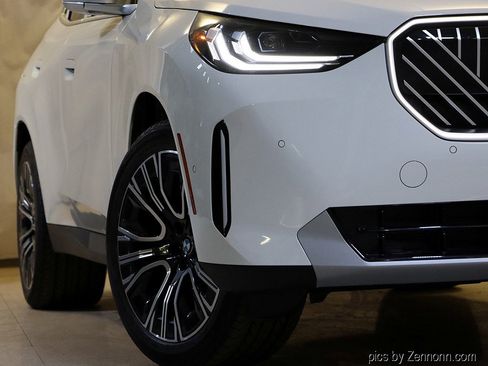 Used 2026 BMW X3 xDrive30 w/ Premium Package image 5