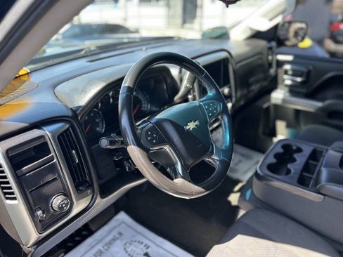 Used 2017 Chevrolet Silverado 1500 LT w/ LT Fleet Convenience Package RWD image 9