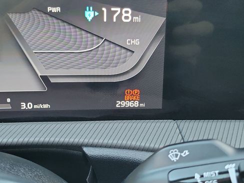 Used 2022 Kia EV6 GT-Line w/ GT-Line Suede Seat Package image 10