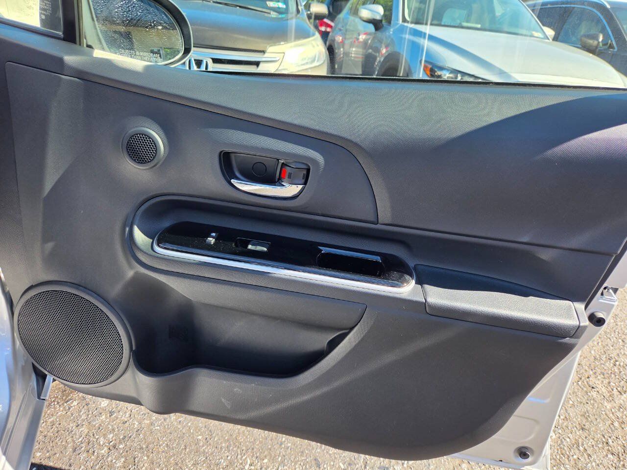 Used 2015 Toyota Prius C Two FWD image 34
