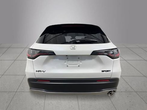 New 2026 Honda HR-V Sport image 4