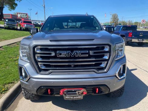 Used 2020 GMC Sierra 1500 AT4 w/ Off-Road Performance Package AWD/4WD image 8