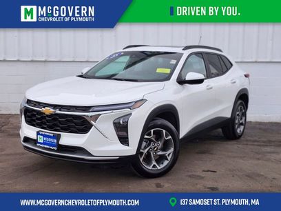 Used 2025 Chevrolet Trax LT w/ Sunroof Package