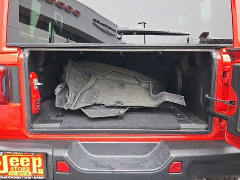 Certified 2025 Jeep Wrangler Backcountry image 30