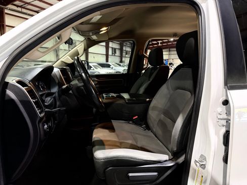 Used 2020 RAM 1500 Big Horn AWD/4WD image 14