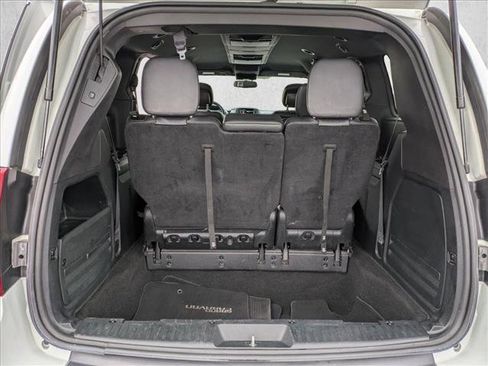 Used 2016 Dodge Grand Caravan SXT image 6