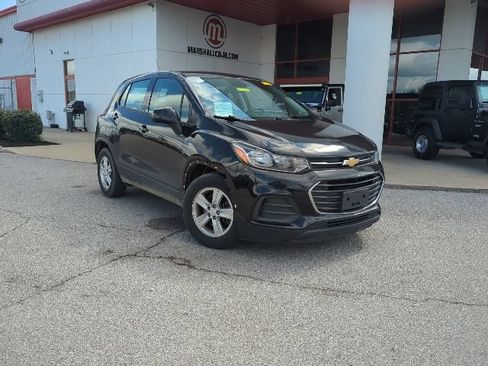 Used 2020 Chevrolet Trax LS FWD image 15