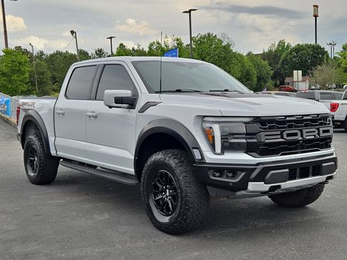 Certified 2025 Ford F150 Raptor AWD/4WD image 3
