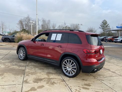 Used 2021 Mercedes-Benz GLB 250 4MATIC image 7