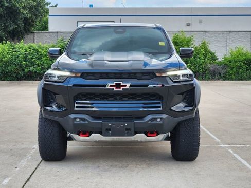 Used 2023 Chevrolet Colorado ZR2 w/ ZR2 Convenience Package III AWD/4WD image 2