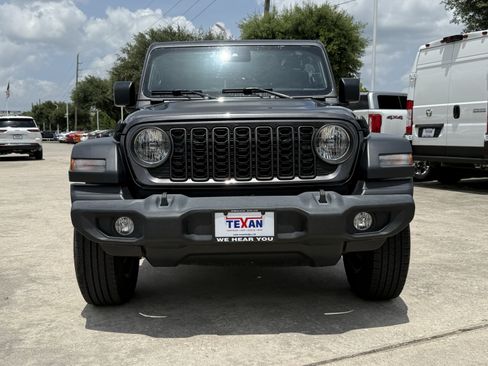 Used 2024 Jeep Wrangler Unlimited Sport AWD/4WD image 11