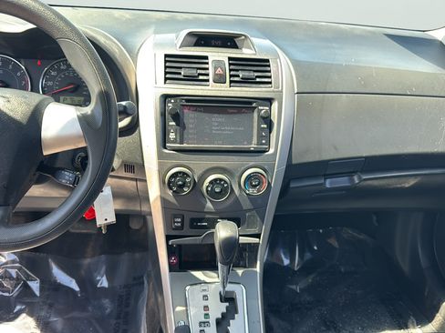Used 2013 Toyota Corolla S FWD image 15