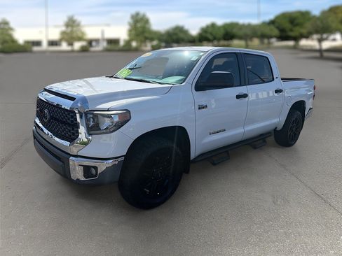 Used 2021 Toyota Tundra SR5 w/ SR5 Upgrade Package AWD/4WD image 3