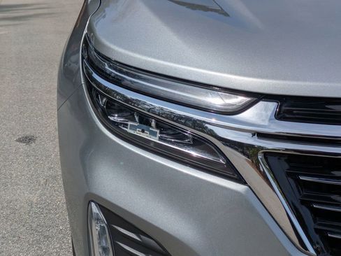 Used 2023 Chevrolet Equinox Premier image 10