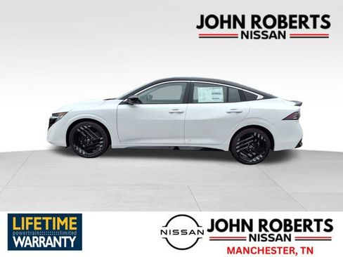 New 2026 Nissan Sentra SR w/ Floor Mat Package image 2