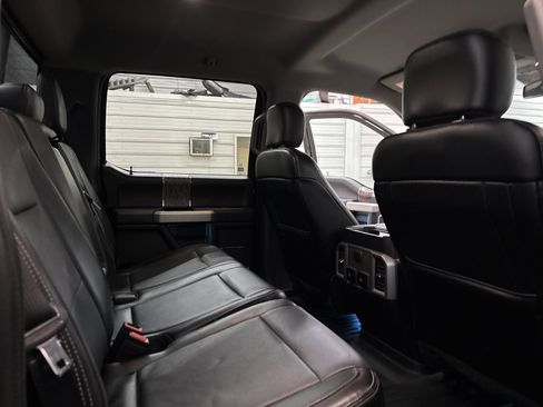 Used 2018 Ford F250 Lariat w/ Lariat Ultimate Package image 28