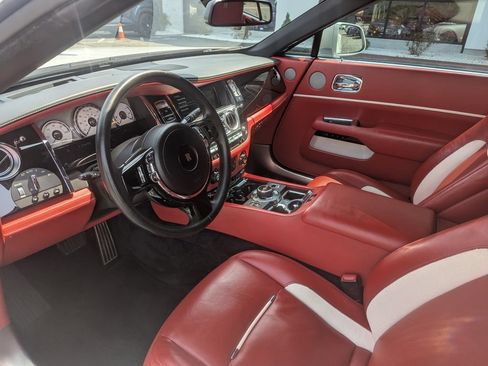 Used 2018 Rolls-Royce Dawn RWD image 15
