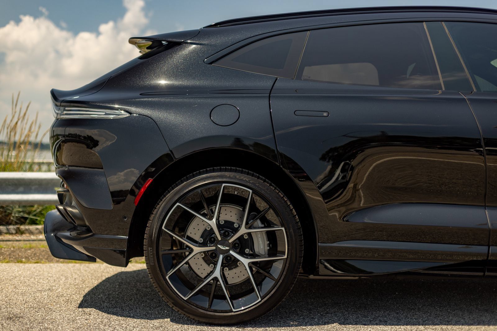 Used 2025 Aston Martin DBX 707 AWD/4WD image 42