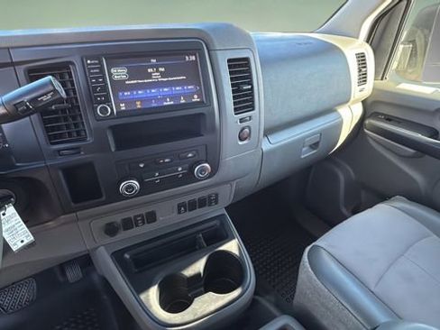 Used 2021 Nissan NV 2500 SV image 22