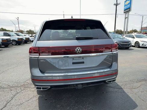 Used 2024 Volkswagen Atlas SEL Premium R-Line AWD/4WD image 7