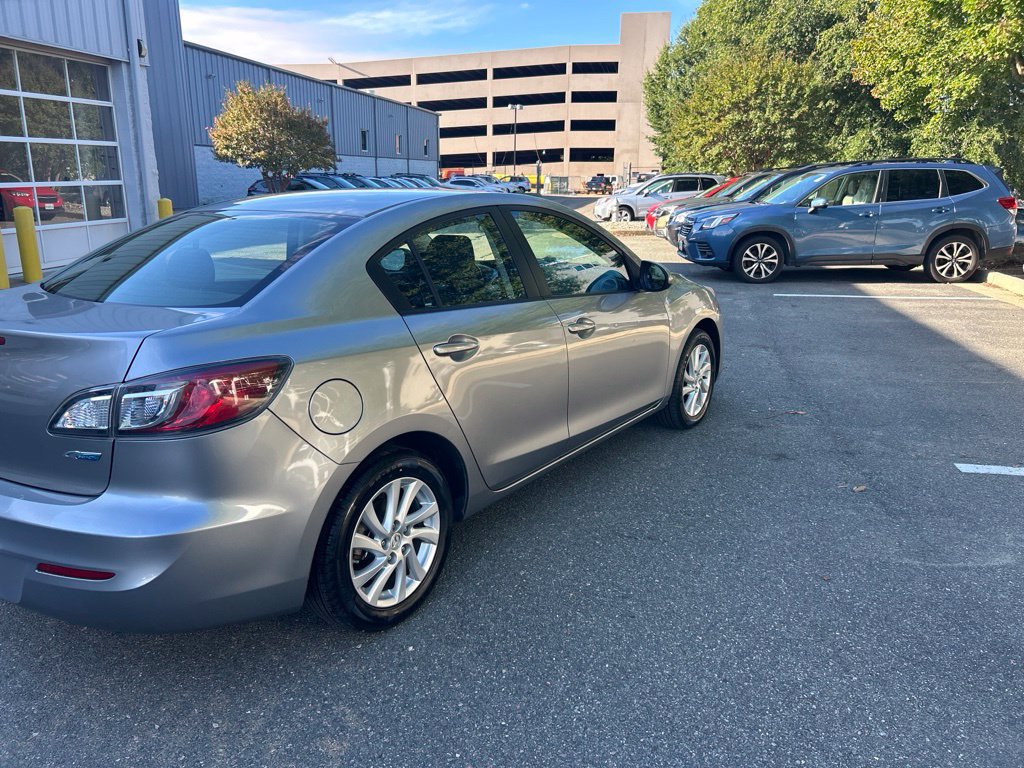 Used 2012 MAZDA MAZDA3 i Touring FWD image 3