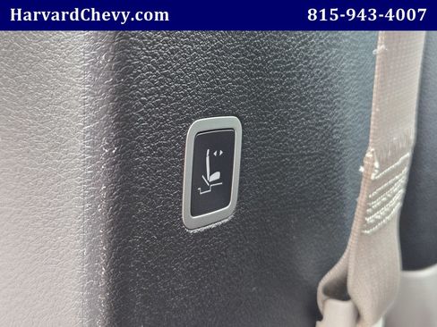 Used 2023 Chrysler Pacifica Touring-L FWD image 30