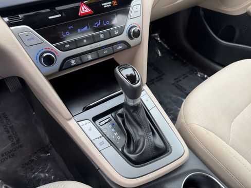 Used 2018 Hyundai Elantra Value Edition w/ Winter Weather Package FWD image 22