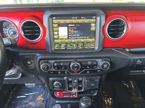 Used 2023 Jeep Gladiator Rubicon w/ Cold Weather Group image 14