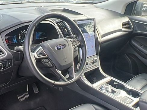 Certified 2024 Ford Edge SEL image 16