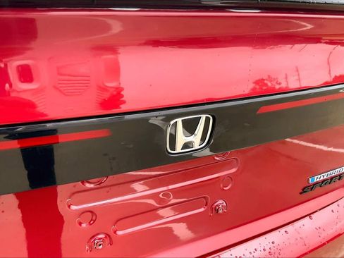 Used 2025 Honda Accord Sport image 31