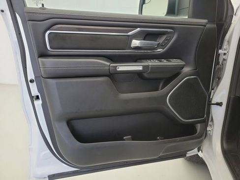 Used 2025 RAM 1500 Laramie AWD/4WD image 19
