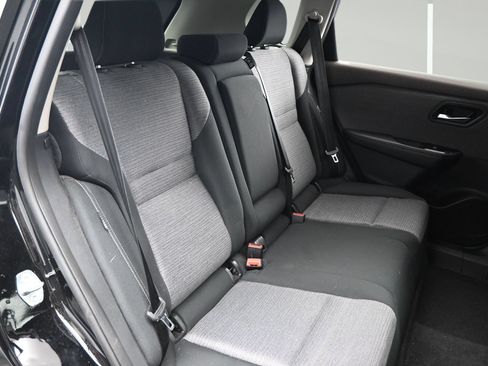 Certified 2023 Nissan Rogue SV FWD image 13