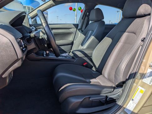 Certified 2025 Honda Civic Sport image 11