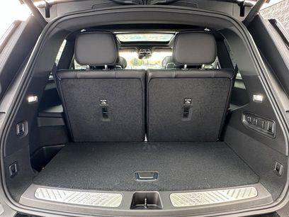 New 2026 Cadillac Vistiq Sport