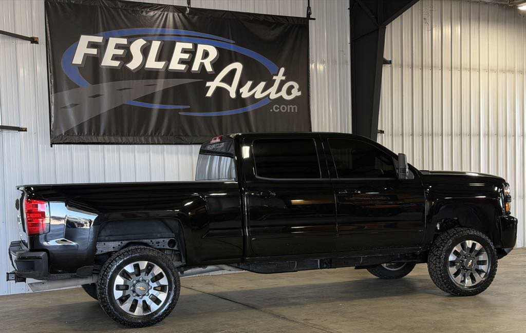 Used 2016 Chevrolet Silverado 2500 LT w/ Midnight Edition AWD/4WD image 26