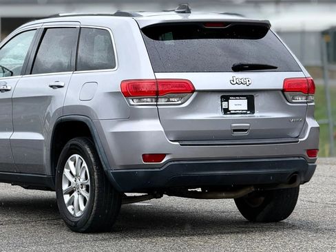 Used 2014 Jeep Grand Cherokee Laredo w/ 18" Wheel & 8.4" Radio Group RWD image 16