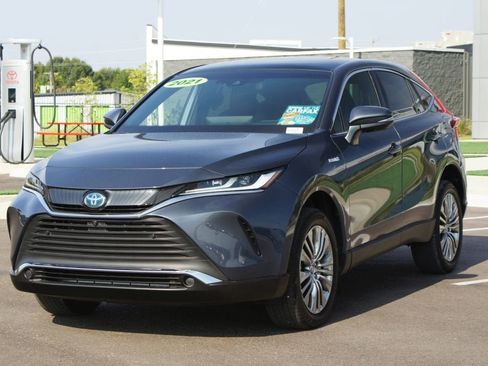 Used 2021 Toyota Venza Limited image 25