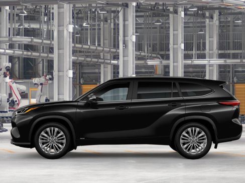New 2026 Toyota Highlander Platinum image 4