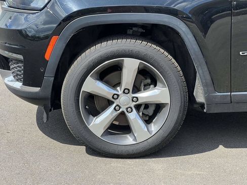 Used 2021 Jeep Grand Cherokee L Limited w/ Luxury Tech Group II AWD/4WD image 11