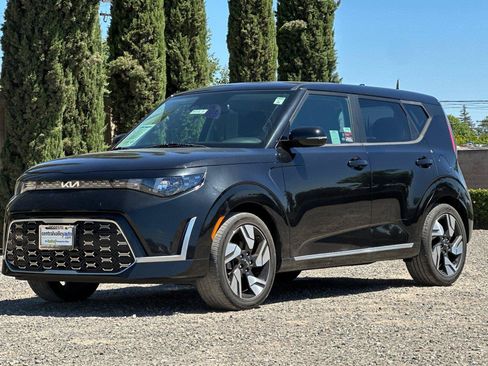 Used 2023 Kia Soul GT-Line FWD image 8