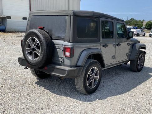 Used 2023 Jeep Wrangler Unlimited Sahara w/ Cold Weather Group AWD/4WD image 3