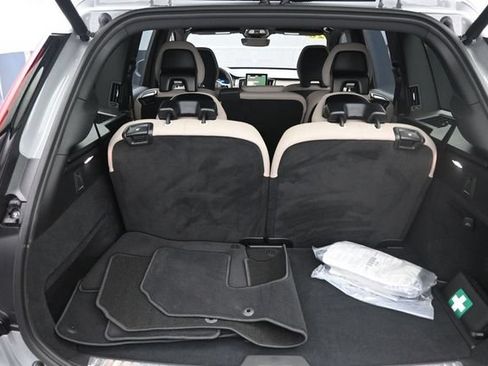 Certified 2026 Volvo XC90 B6 Plus w/ Protection Package Premier AWD/4WD image 23