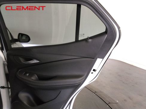 Used 2025 Buick Encore GX Preferred image 36