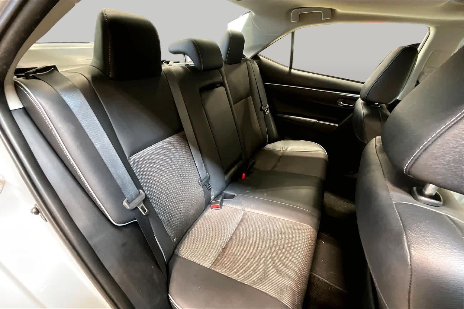 Used 2015 Toyota Corolla S FWD image 19