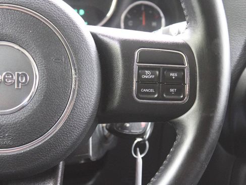Used 2018 Jeep Wrangler Unlimited Sport S AWD/4WD image 38