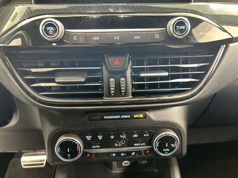 Used 2024 Ford Escape ST-Line AWD/4WD image 16